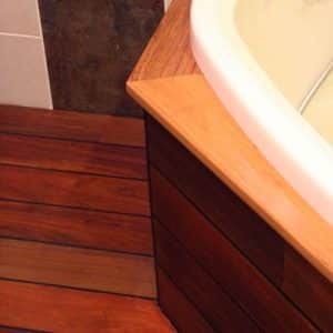 Oleofloor used on a bath tub