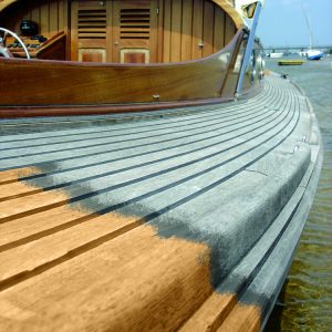 Before and after of Deck Cleaner on a boat's deck